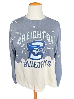 Game Day Couture Creighton Bluejays Bleach Splatter Sweatshirt XL NCAA I43